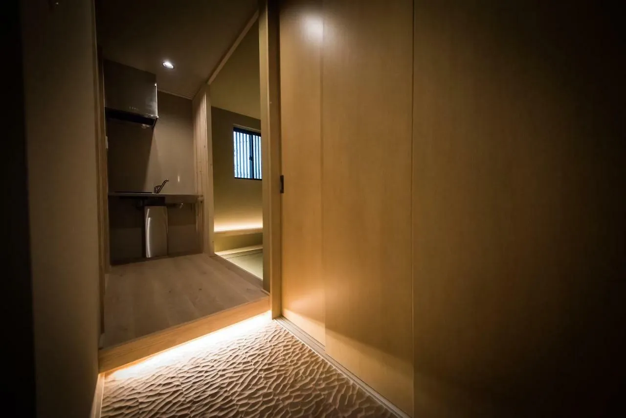 كيوتو Umenotoan Kiyomizu Hotel 0*,