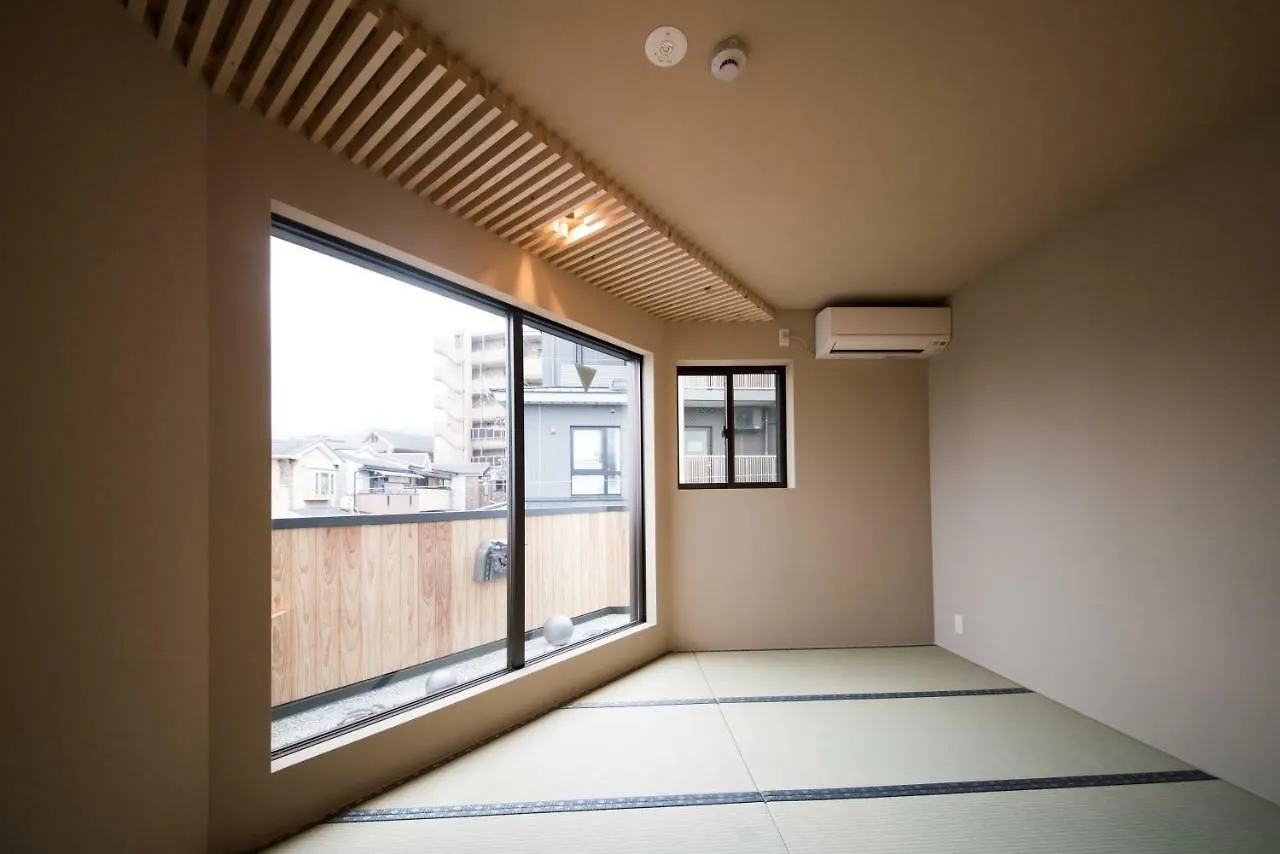 كيوتو Umenotoan Kiyomizu Hotel 0*,